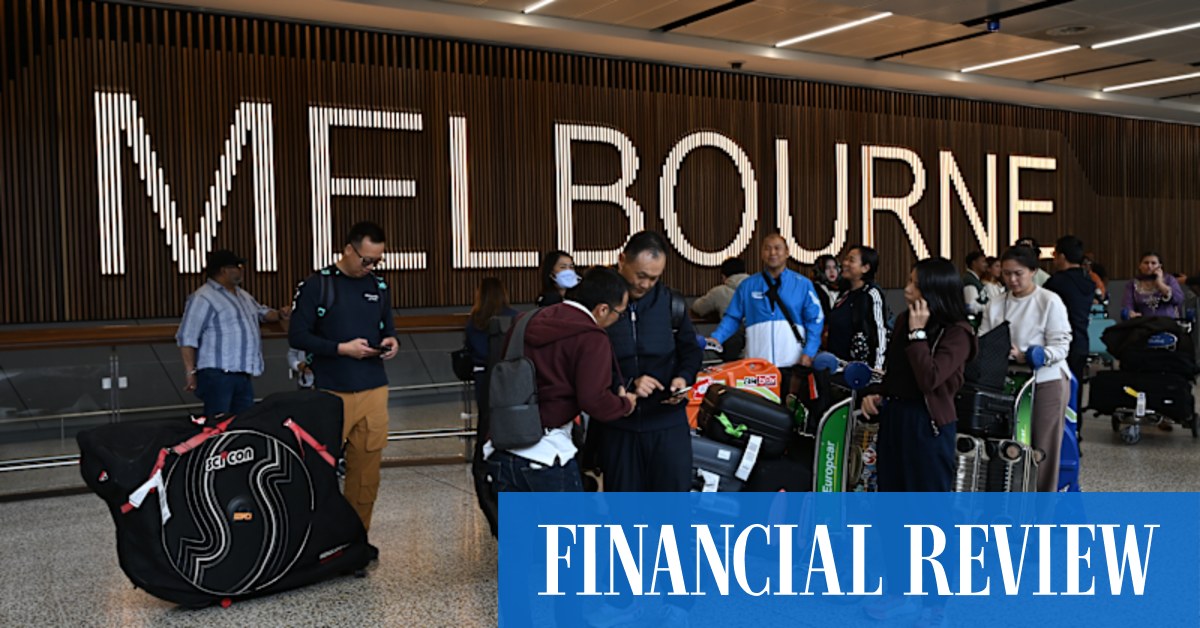 Dexus Fights To Keep Melbourne Airport Stake