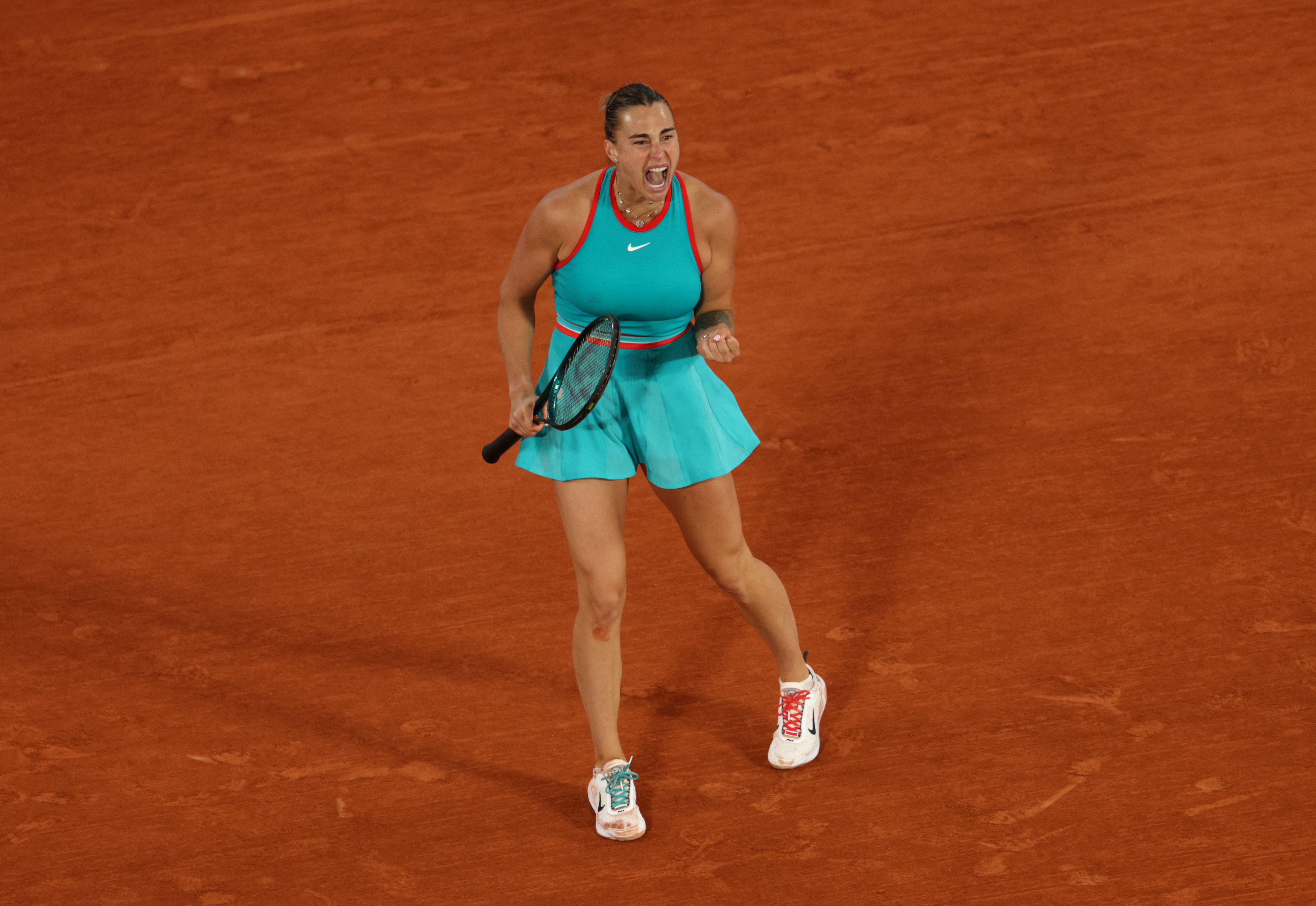 Sabalenka Topples Swiatek: Roland Garros Final Bound