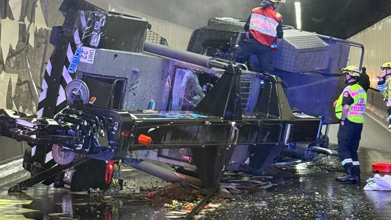 Sydney M5 Gridlock: Crane Crash Causes Chaos